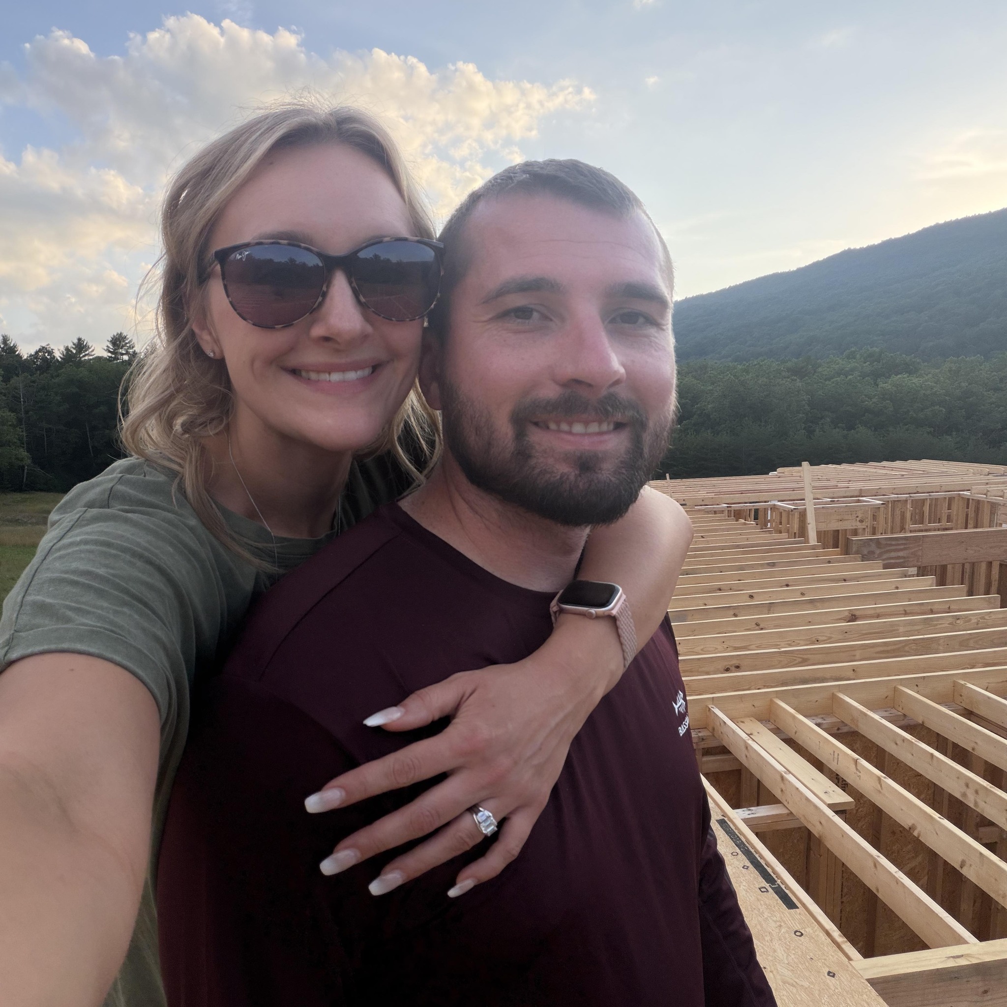 2000 sq ft LVP creaking everywhere is this normal | Facebook