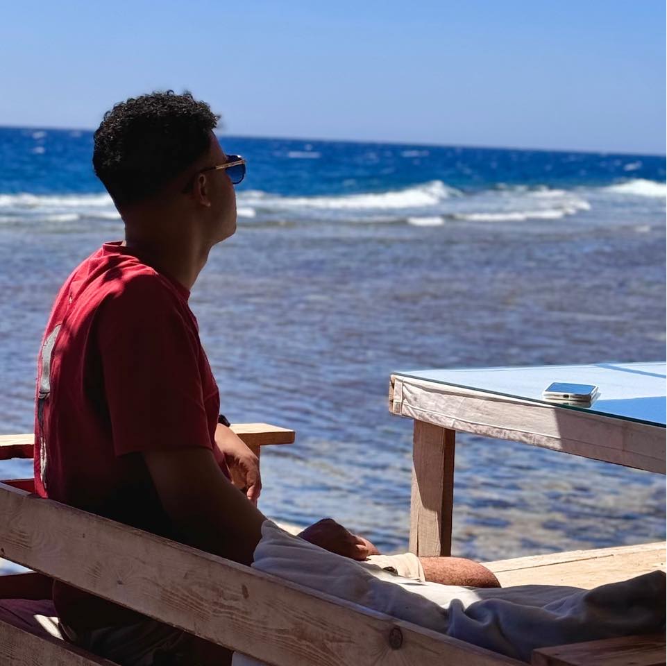 Ali Esam