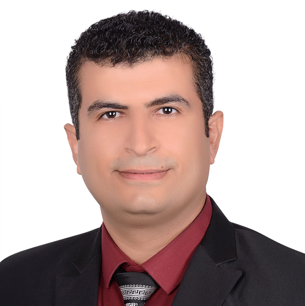 د.محمد جاد لطب وجراحة العيون