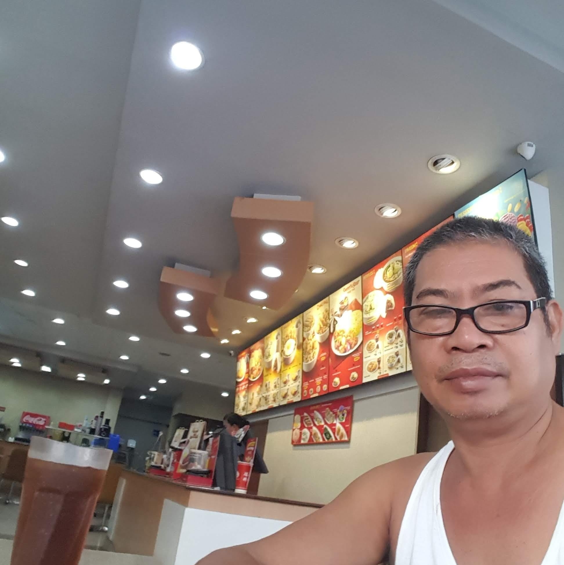 Happy 32nd Wedding Anniversary Mother and father! Stay strong papu po ...