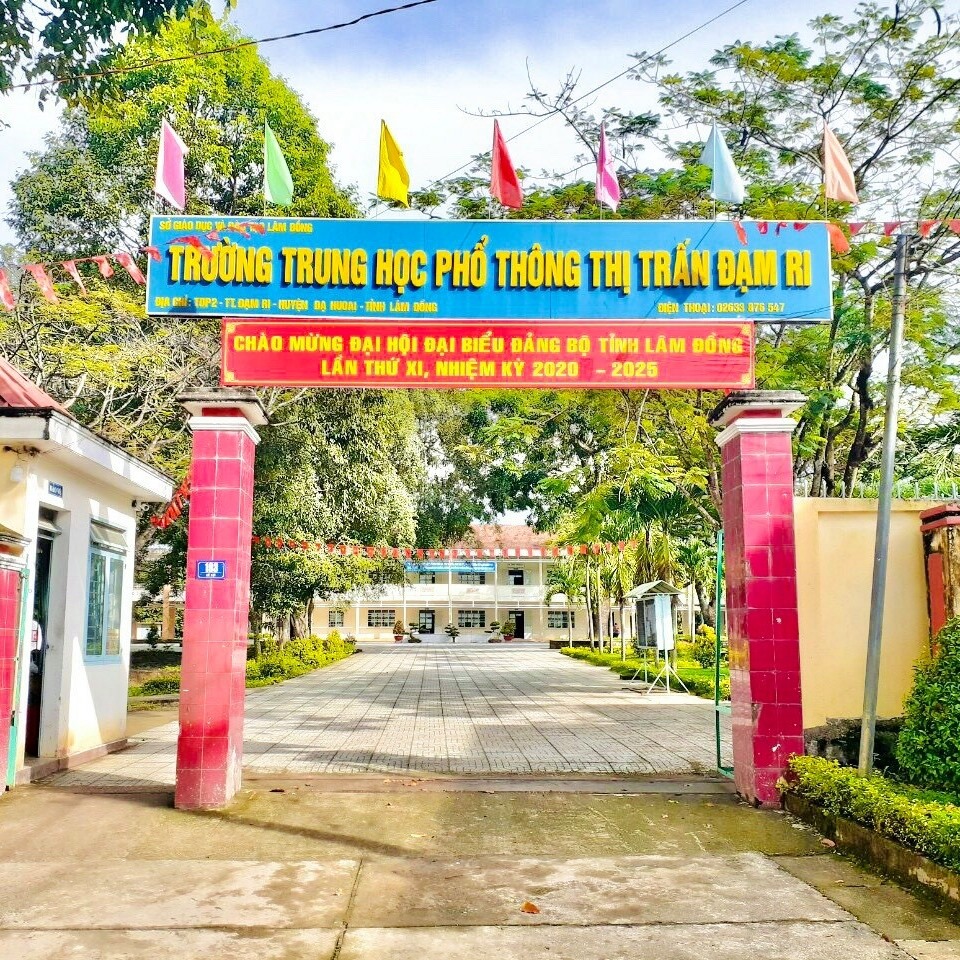 Hoàng Bảo Tân