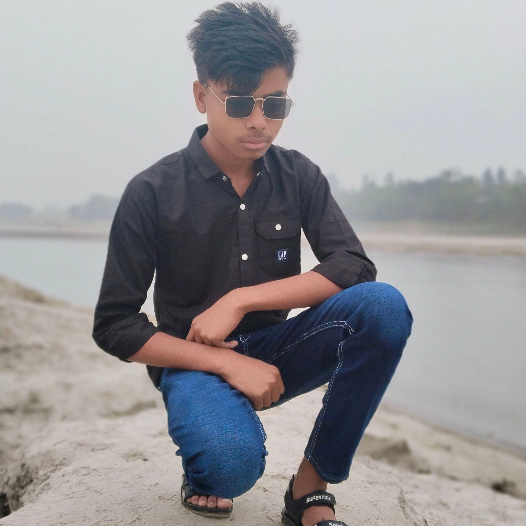 Raj Vai Raj Vai