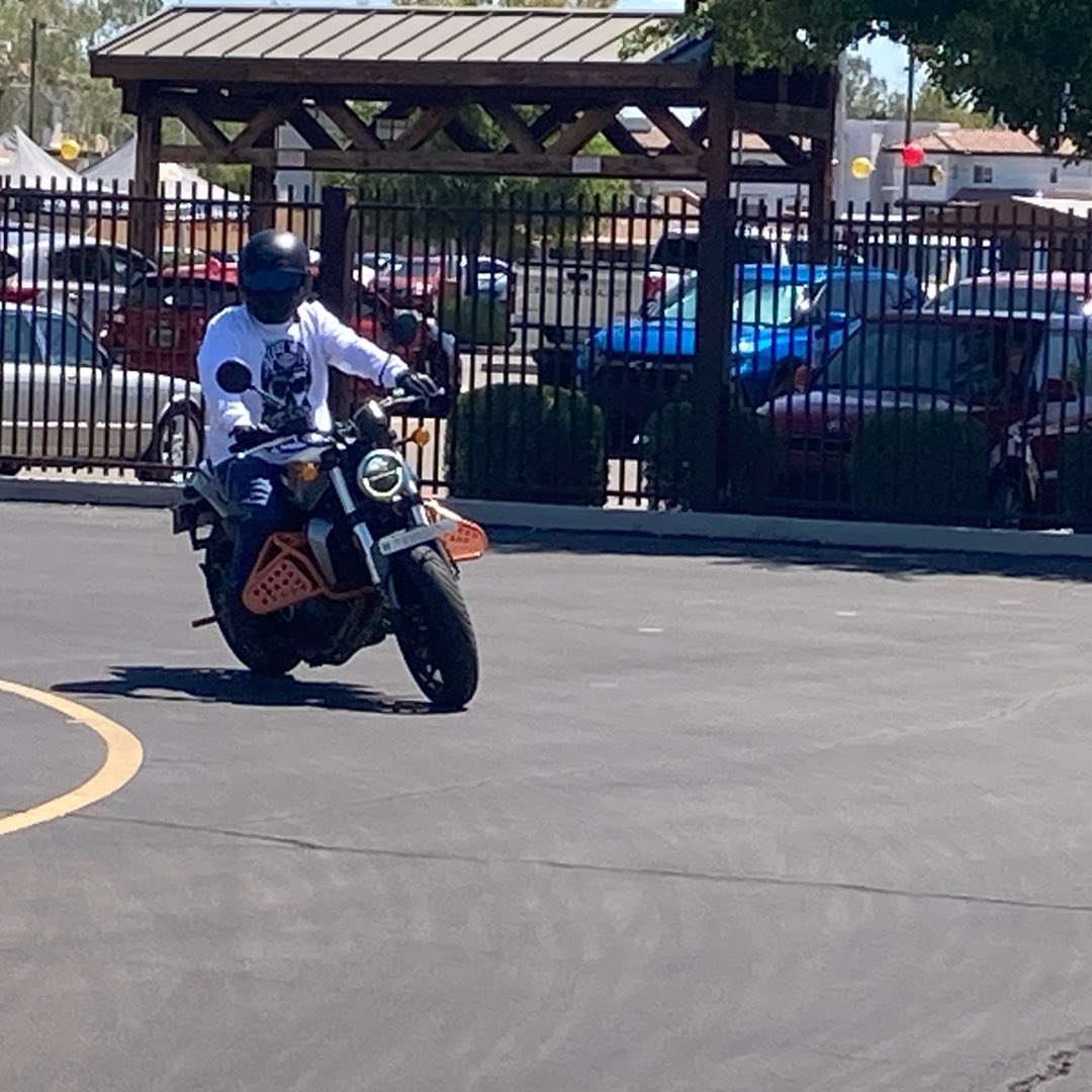 KTM Duke 790 & 890 Owners Group | What’s going on with my turn signal ...