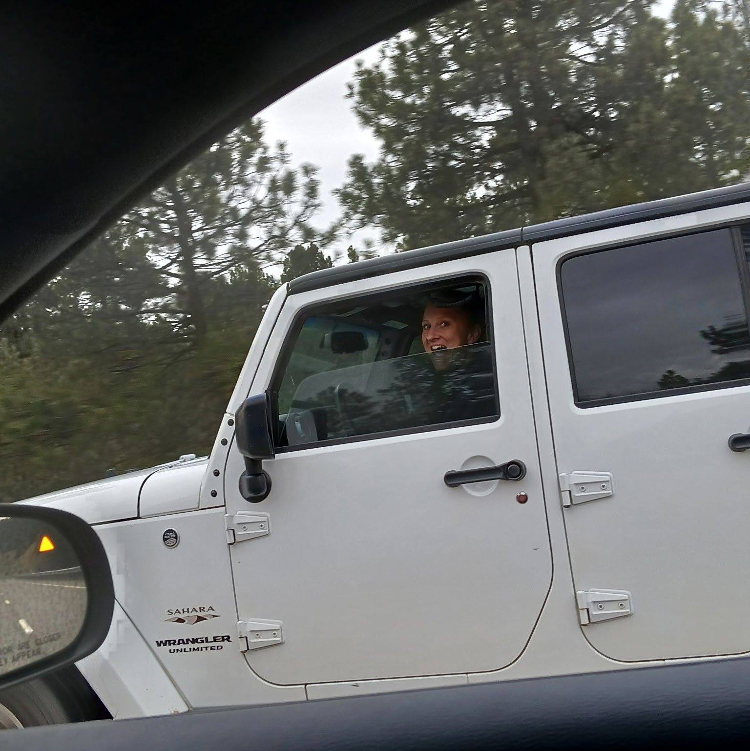 JEEP WRANGLER JK / JKU | Moderate rain. I drove through a puddle that ...