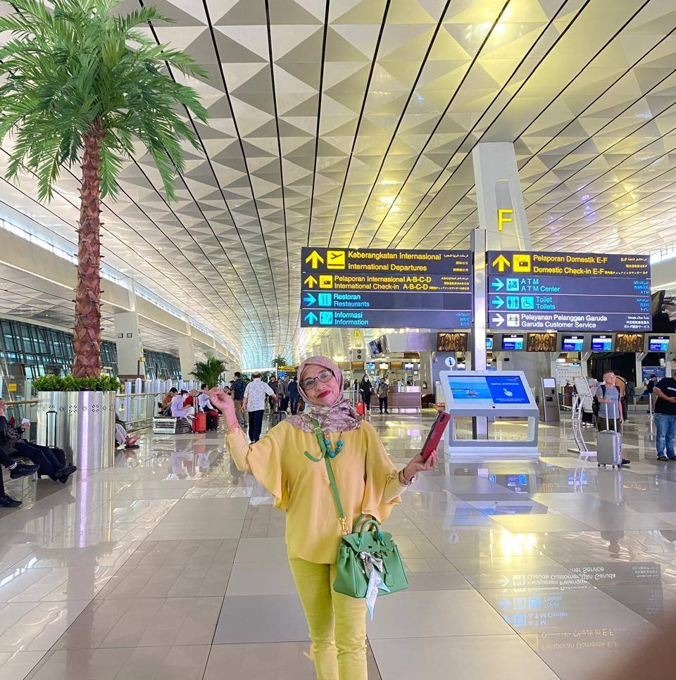 Di undang Event BB rice bunda Elia Jakarta Neng cantik, momii utii ...