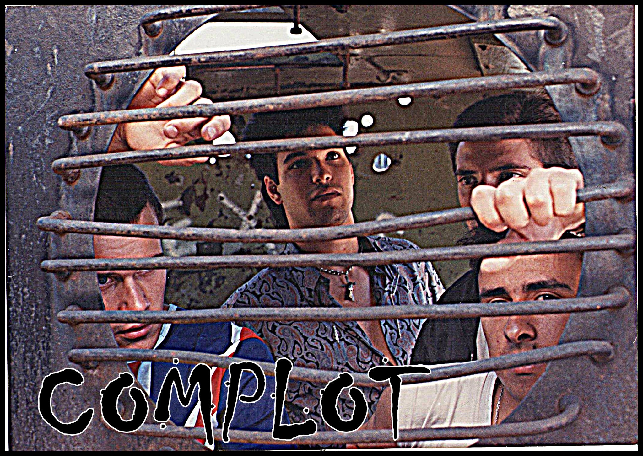 COMPLOT 