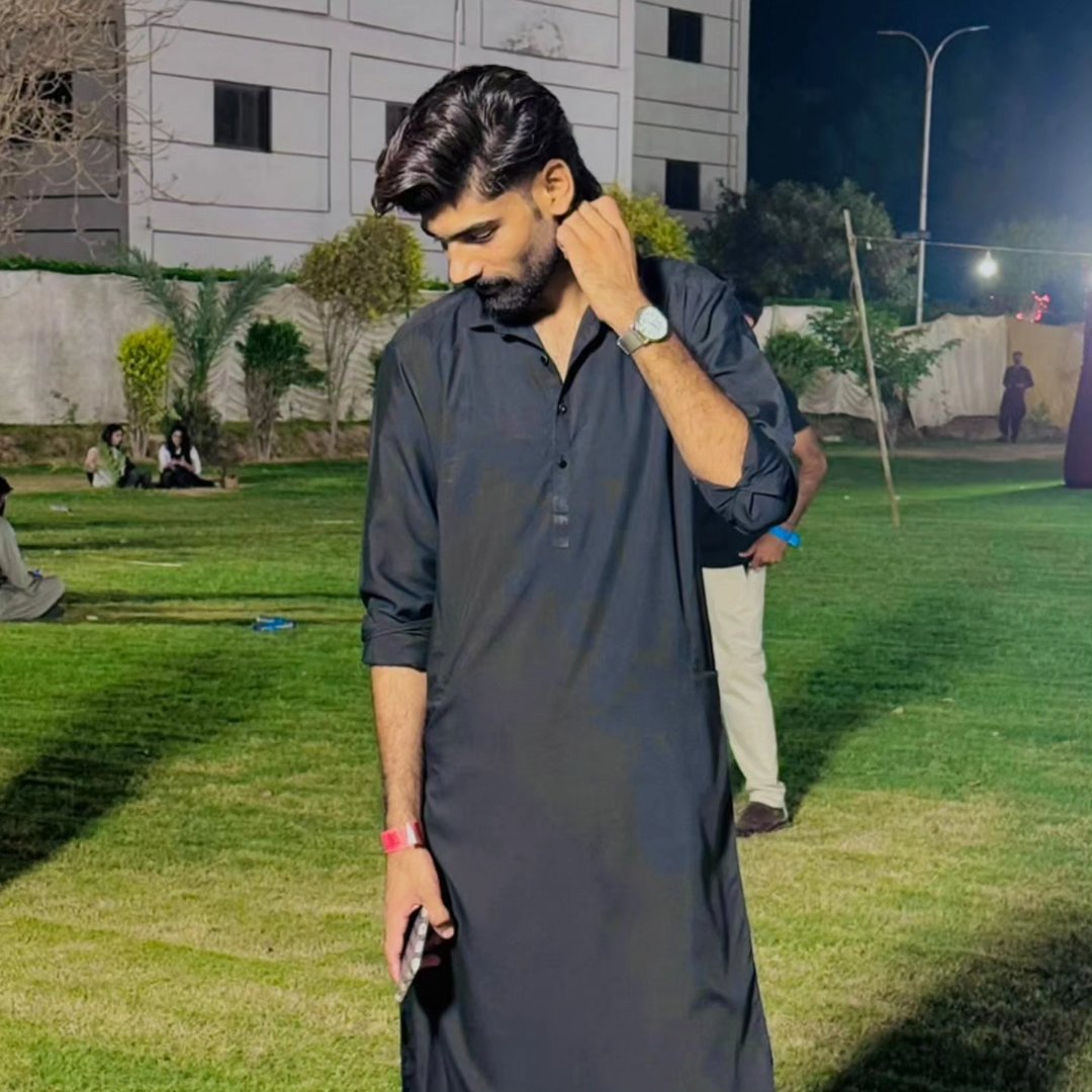 Uzair SarfrAx Jutt