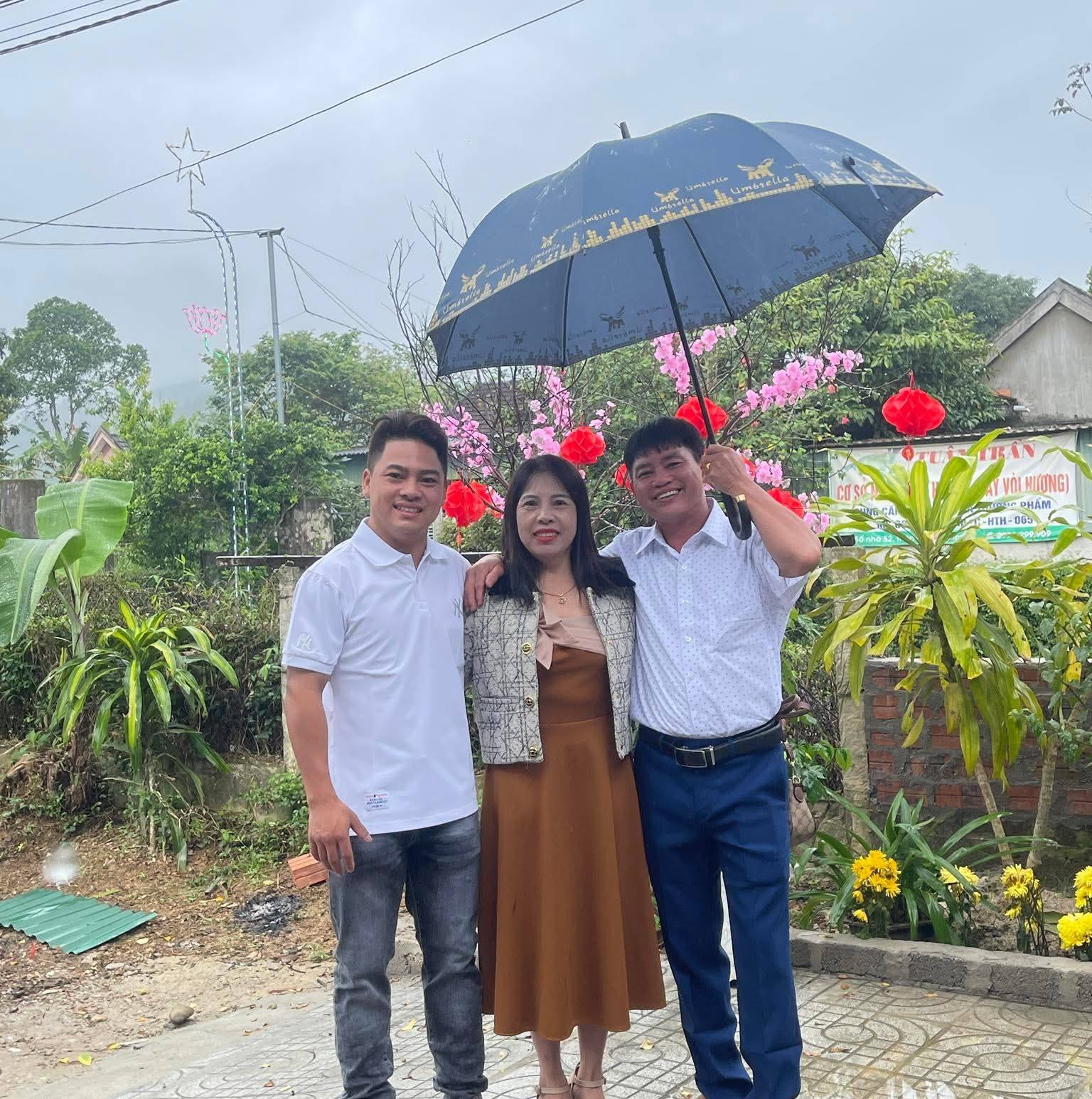 Em bé hay làm trò 🥰 #dua10m28d #embe #xuhuong | Hang Pham