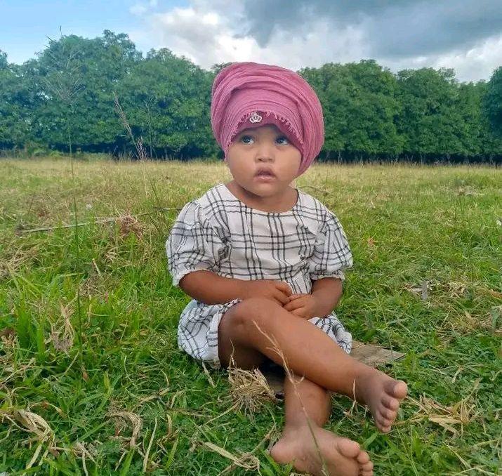 Razzak - Uncle's incredible art from tree trunks😱🥰 ️ truly incredible 🥰 ...