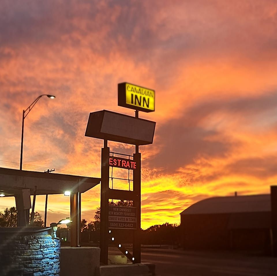 Canadian Inn | Canadian TX