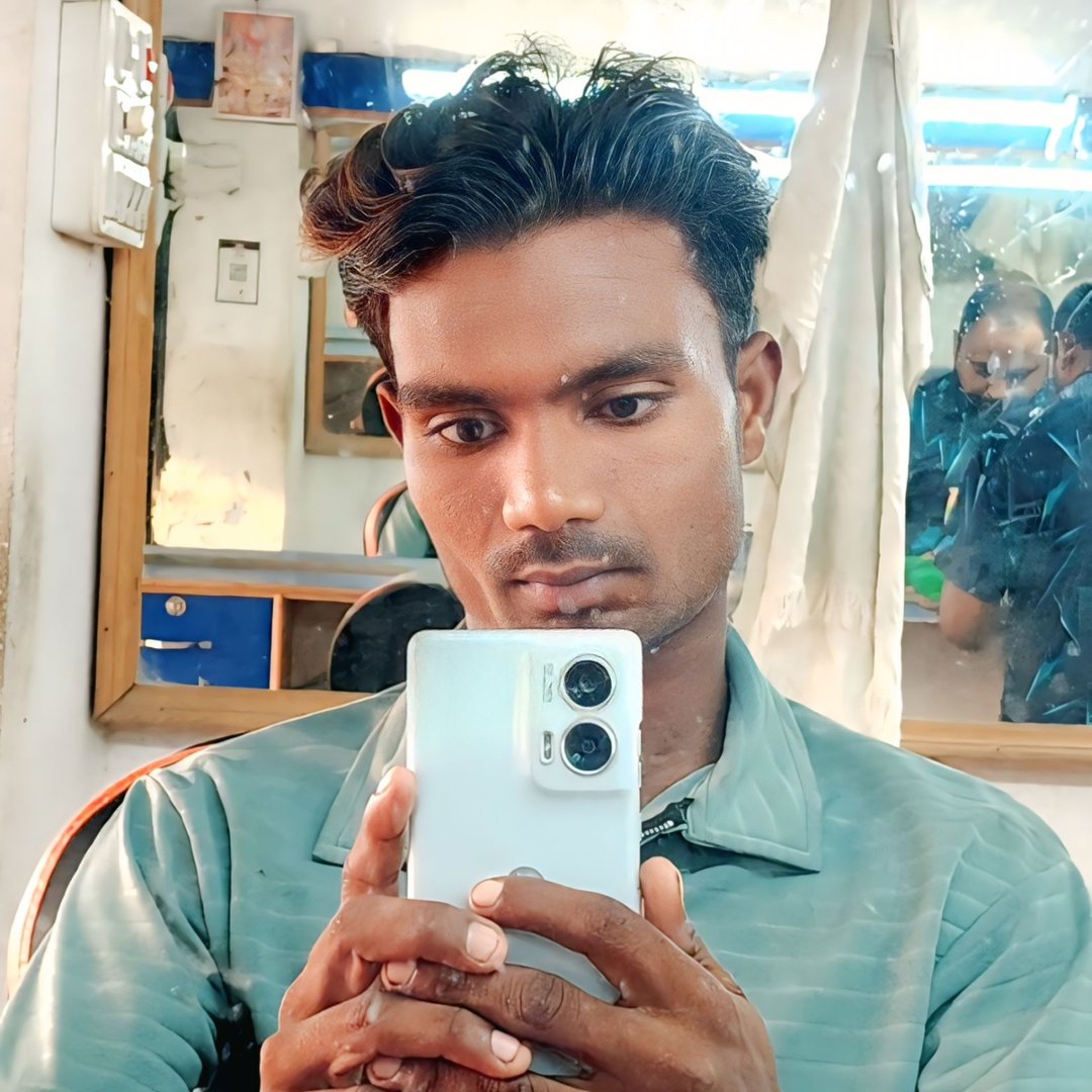 Mumbai local train.. #mumbaikar #mumbailocaltrain #trendingreels # ...