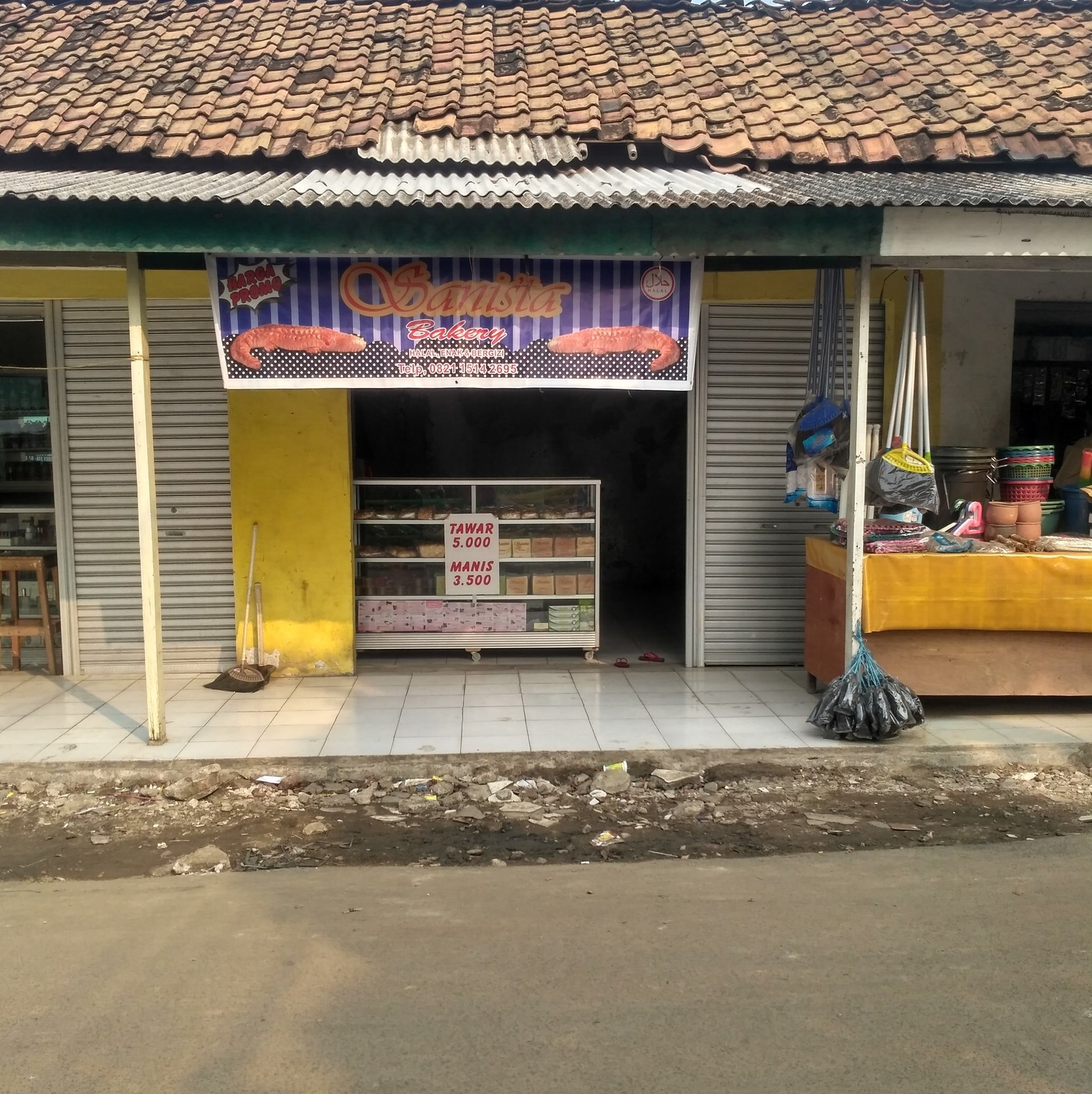 TOKO ROTI sanista bakery