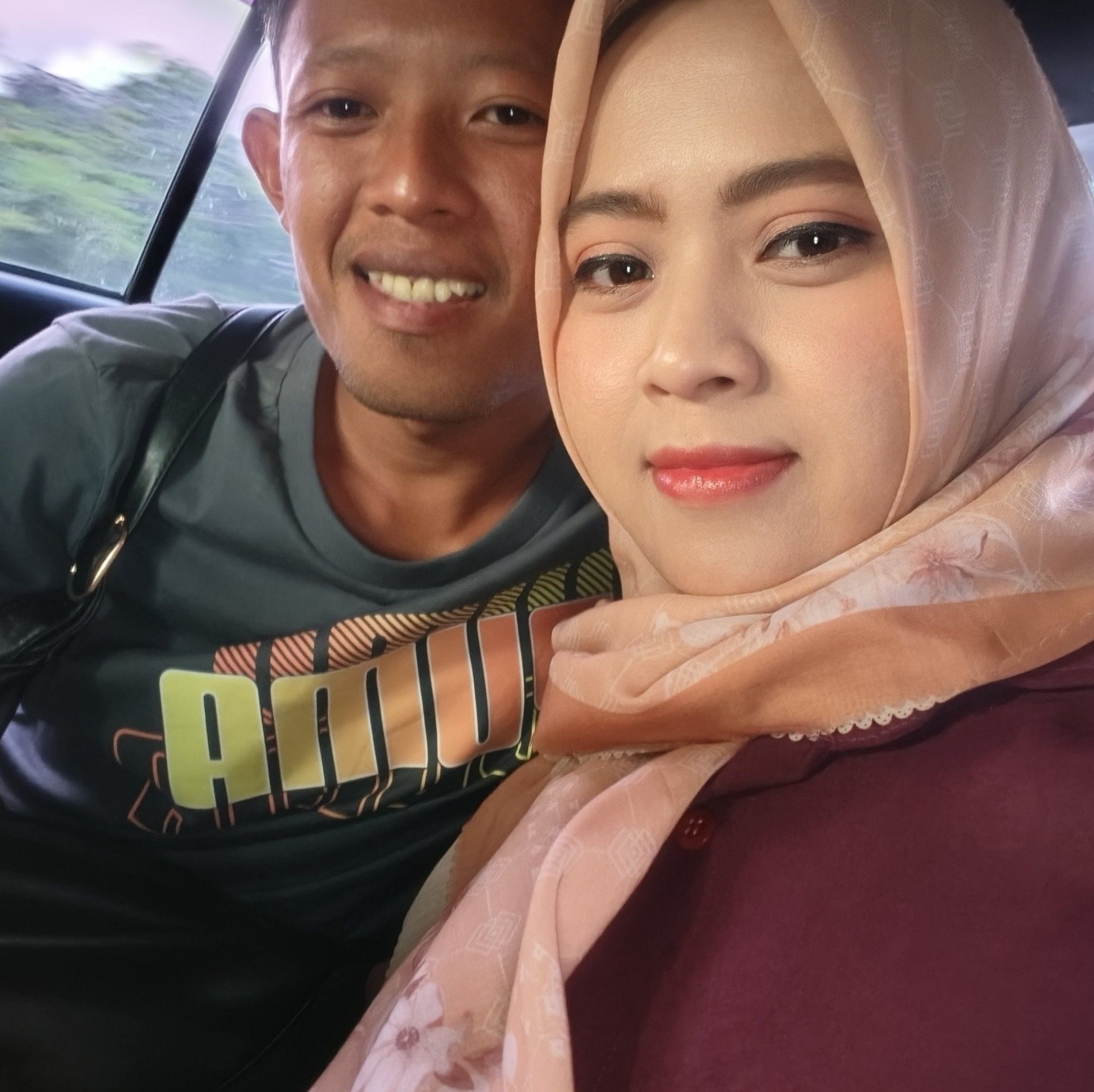 Puji Eni