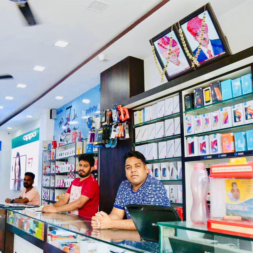 Raj Mobile World