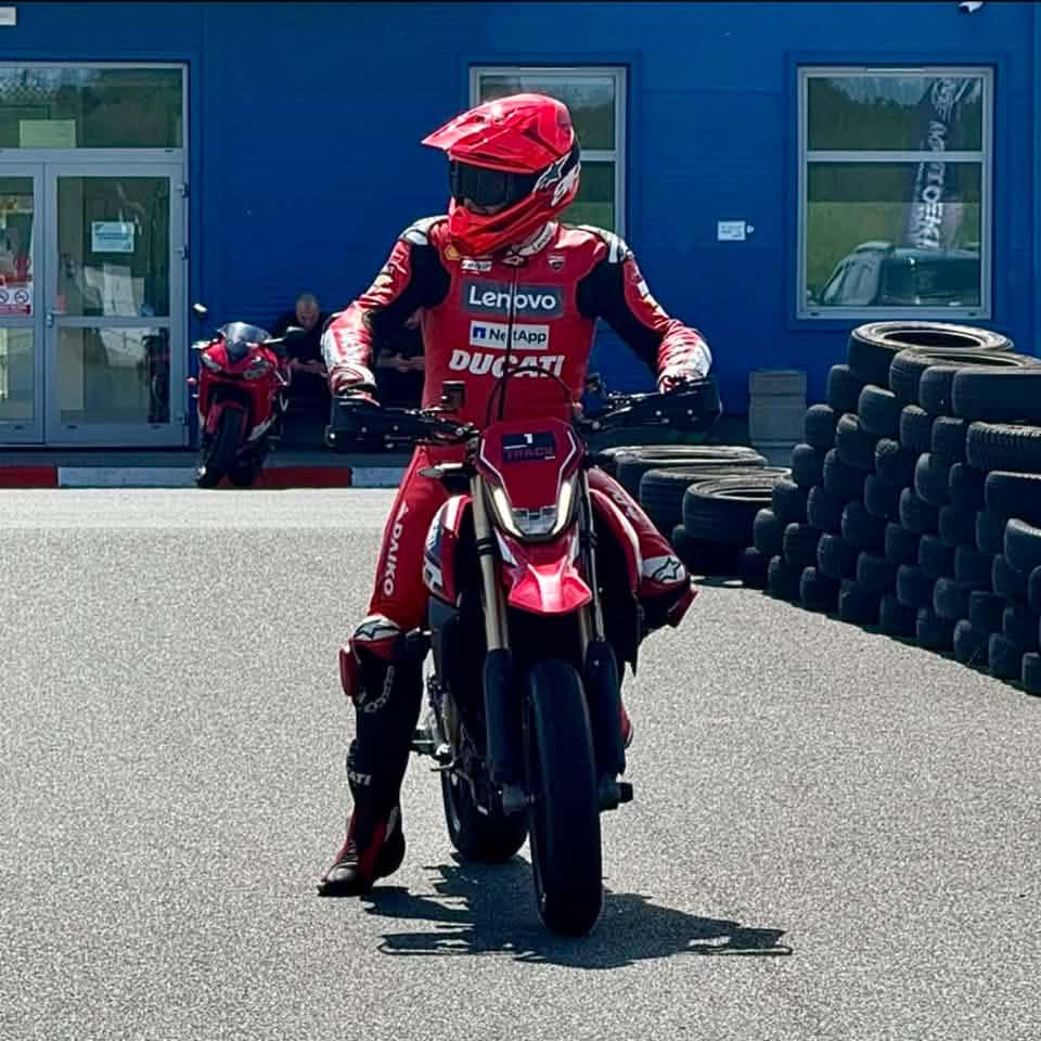 KTM 1290 R & 1390 R OWNERS | People have been begging for a full ...