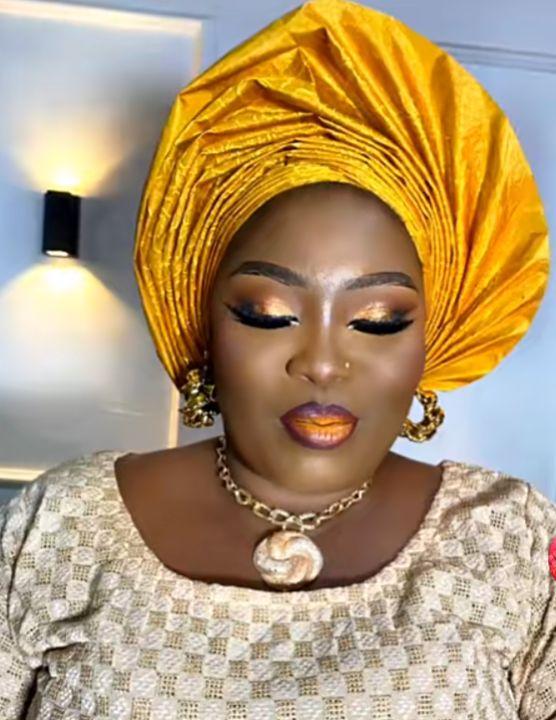 Congratulations to me, I don buy car oooo 👀👀👀 Calm down, a lady from ...