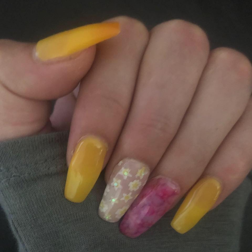 GELY NAIL