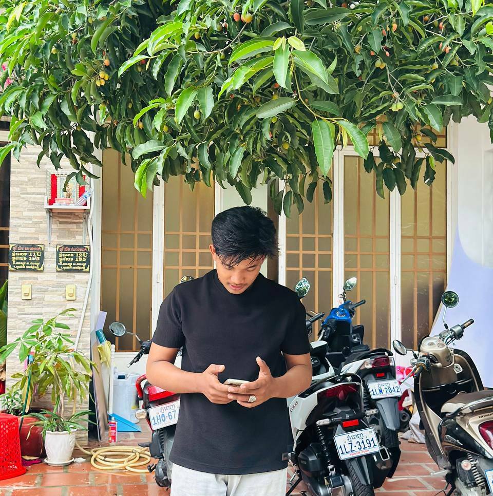 Ra Da - Daisy Daisy Kheng Mesa Mo Nich Naa Bee Ra Dy Sovan... | Facebook