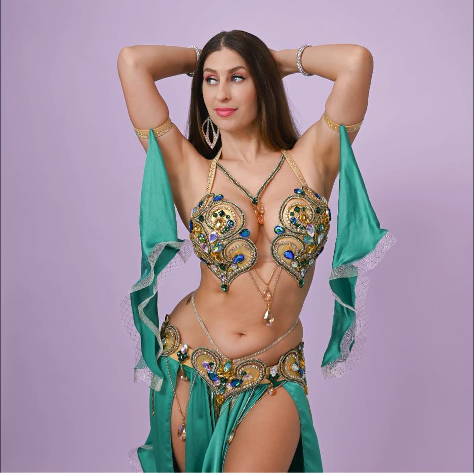 Sadie Marquardt (@sadibellydancer) • Facebook