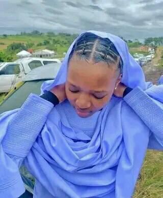 Imbongikazi yakwa Ngobese (the poet) | 😍Ungishaye ngestini ...