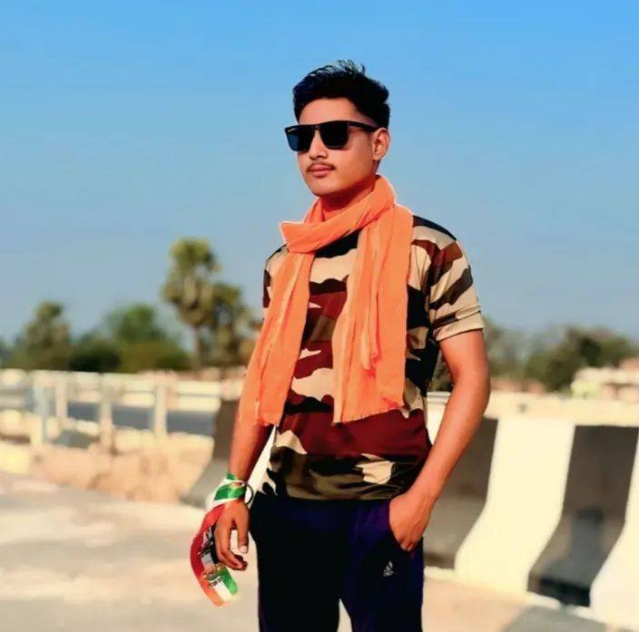 मन साफ है तो सब साफ है !..🥲 ️‍🩹🛕🙏🏻..! @raushan_raja_official_420 ...