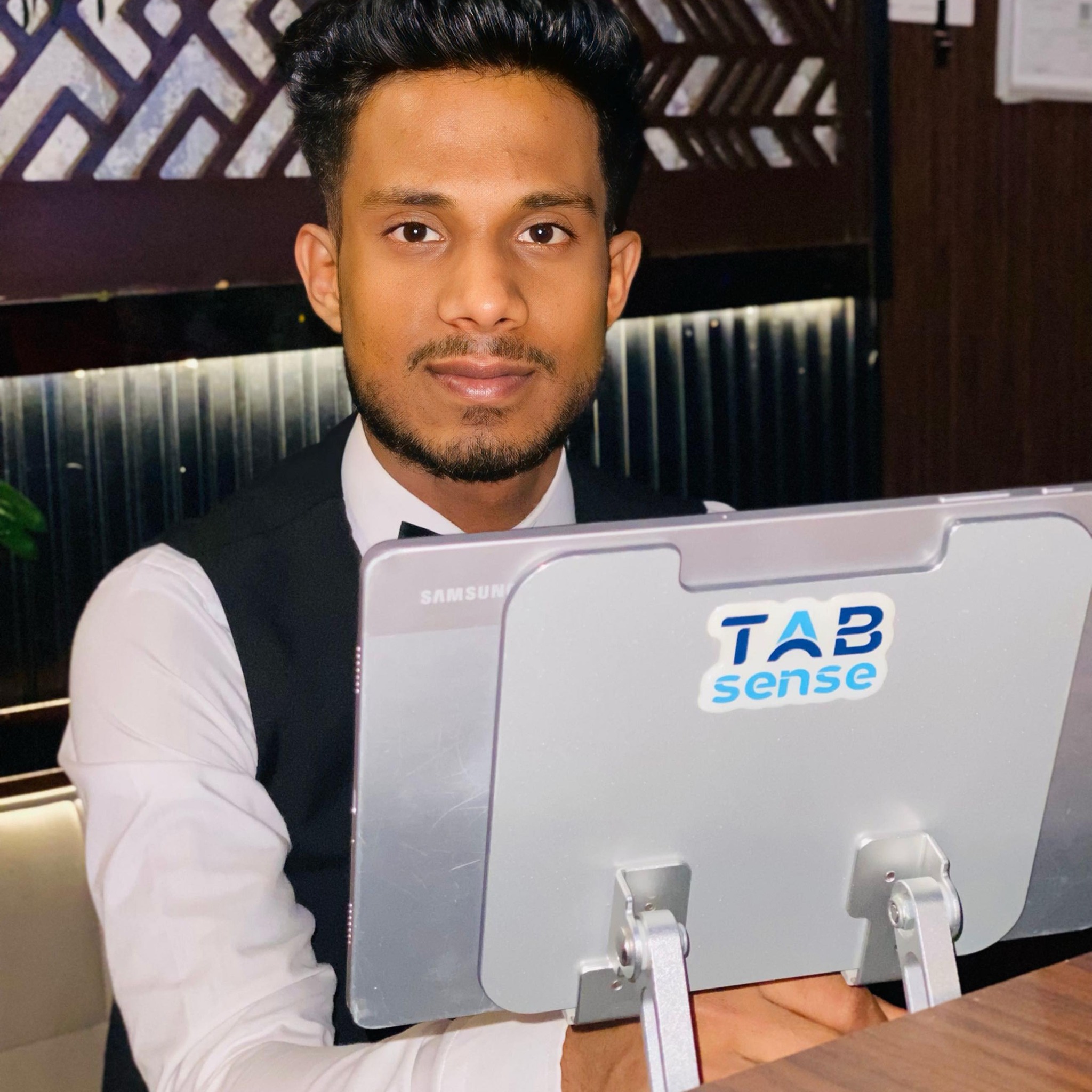 Abbas Raj Shaien