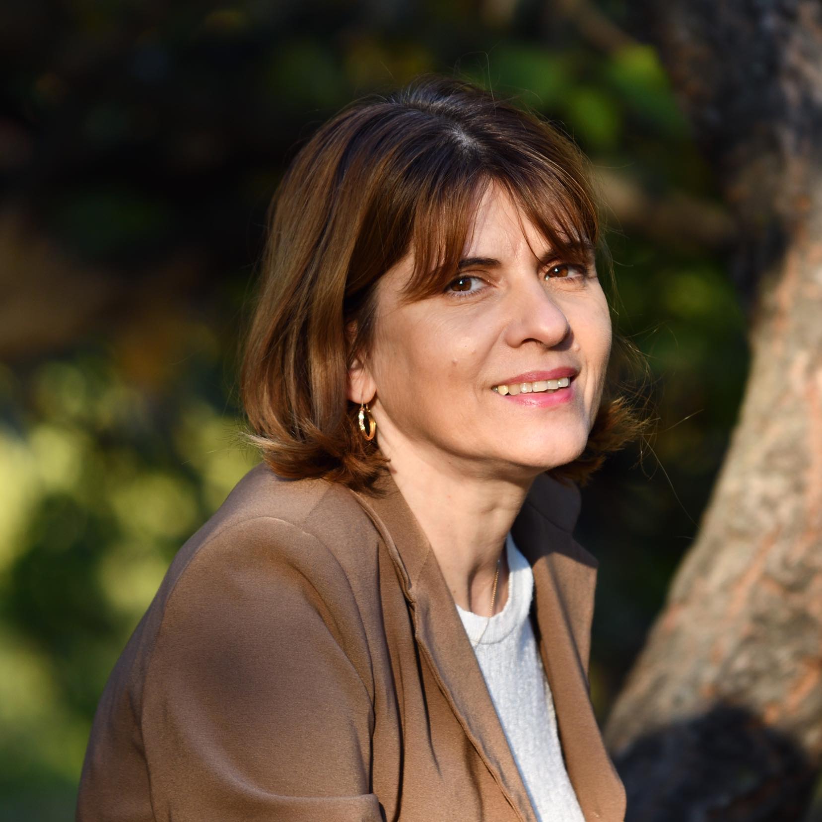 Doamna Anca incepe “rãzboiul” cu George Simion! #ancaAlexandrescu # ...