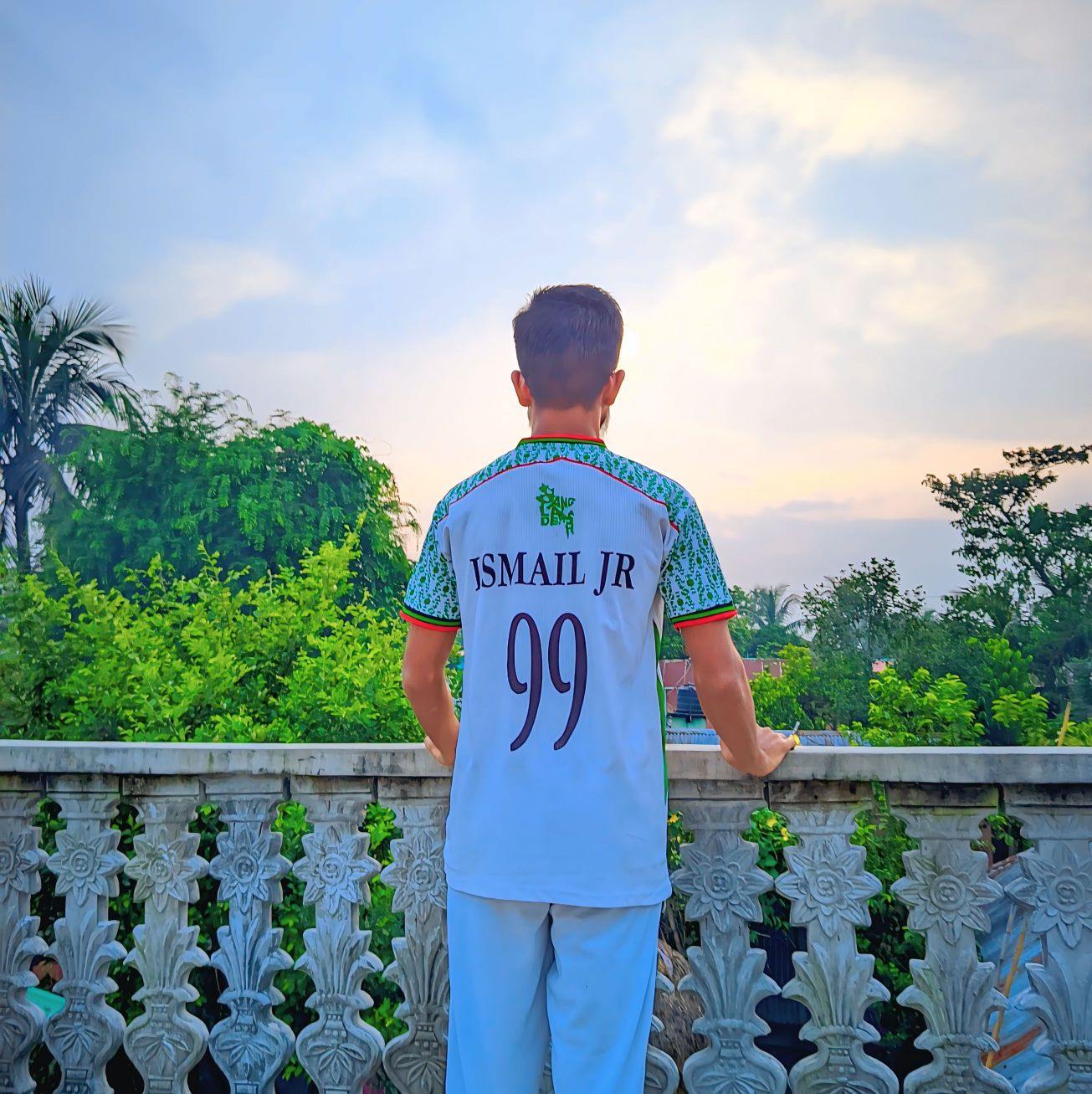 অভি মানি রাজ