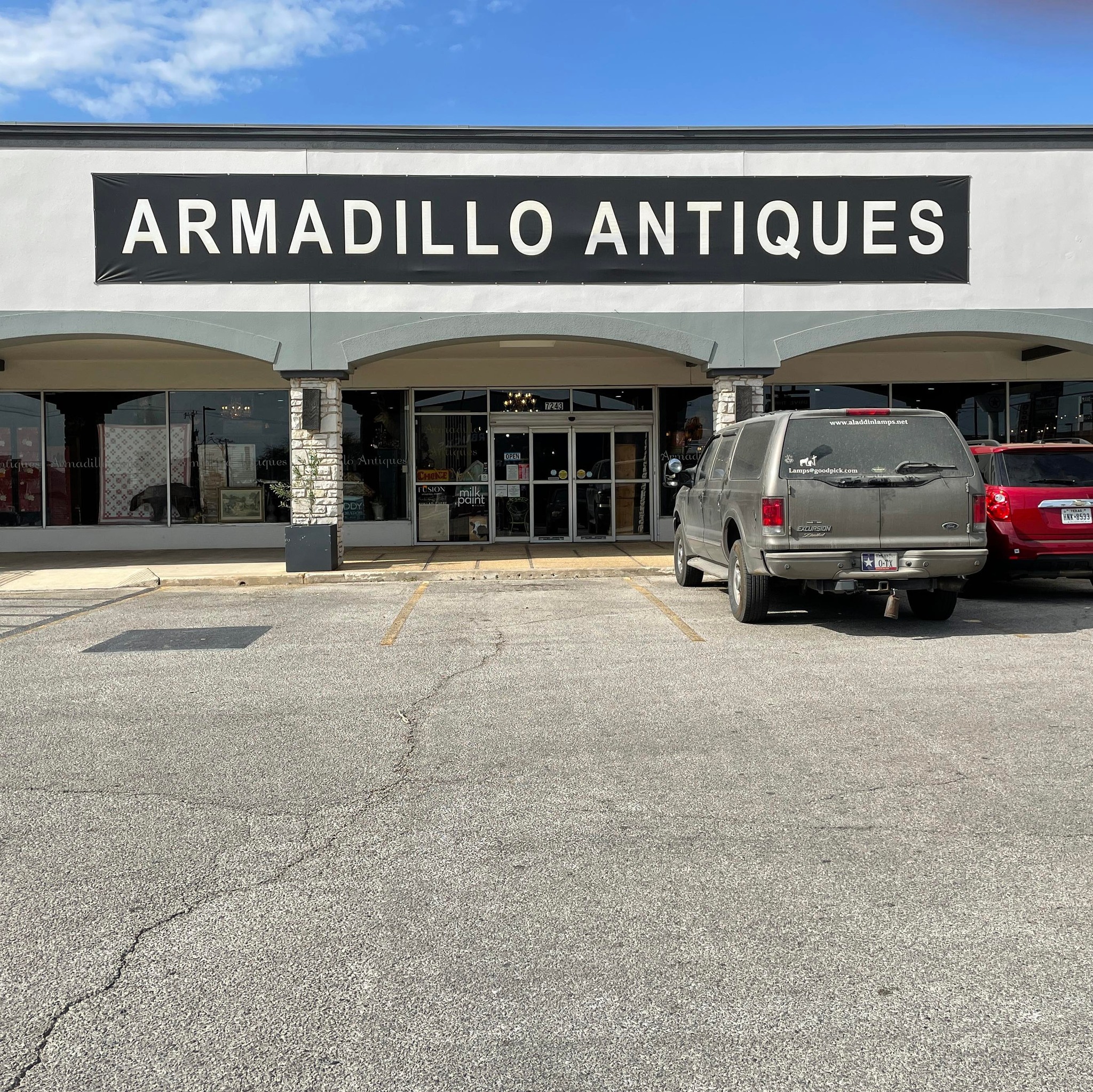 Armadillo Antiques N More