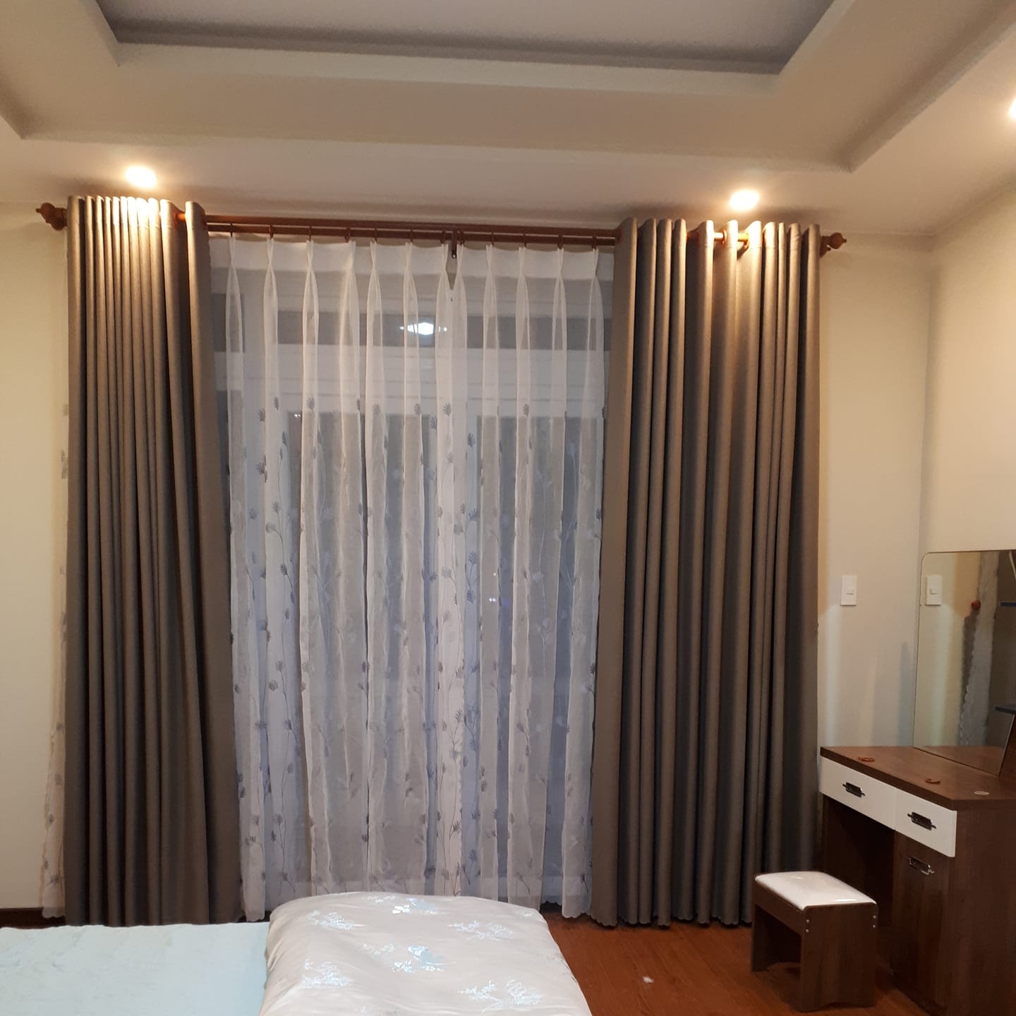 Màn Rèm Phương Lan