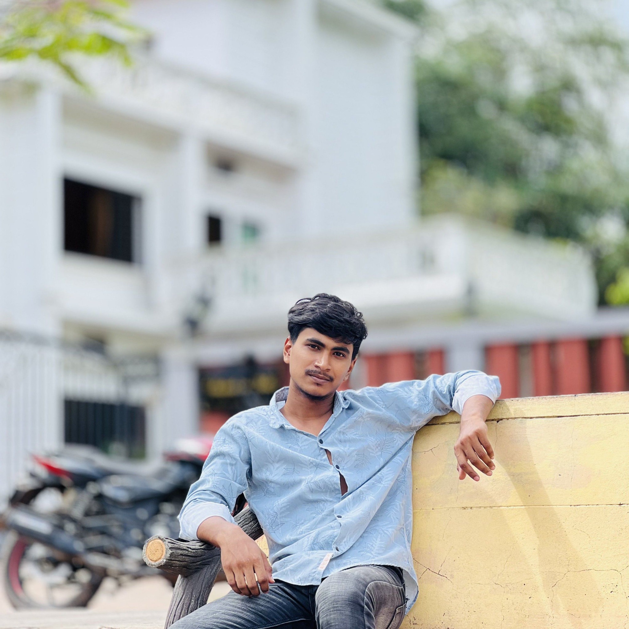 R H Rahat