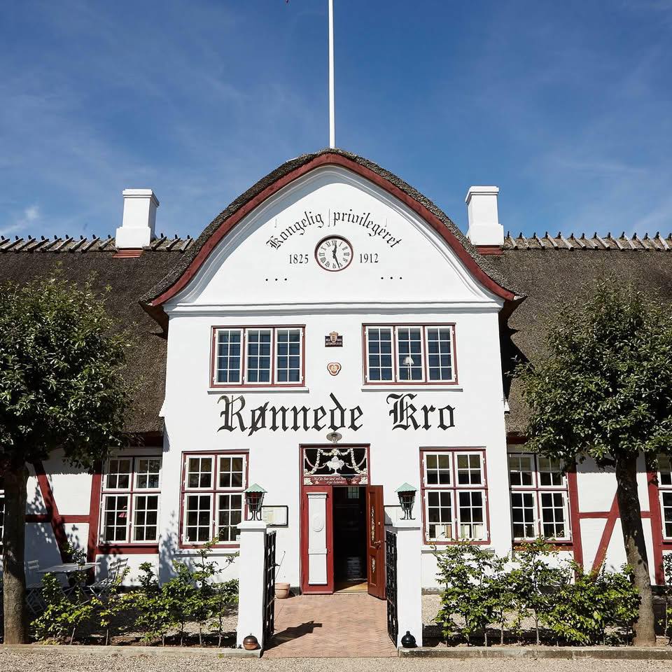 Rønnede Kro - Krostuerne 💫 #rønnedekro #mindeværdig #sydkystdanmark # ...