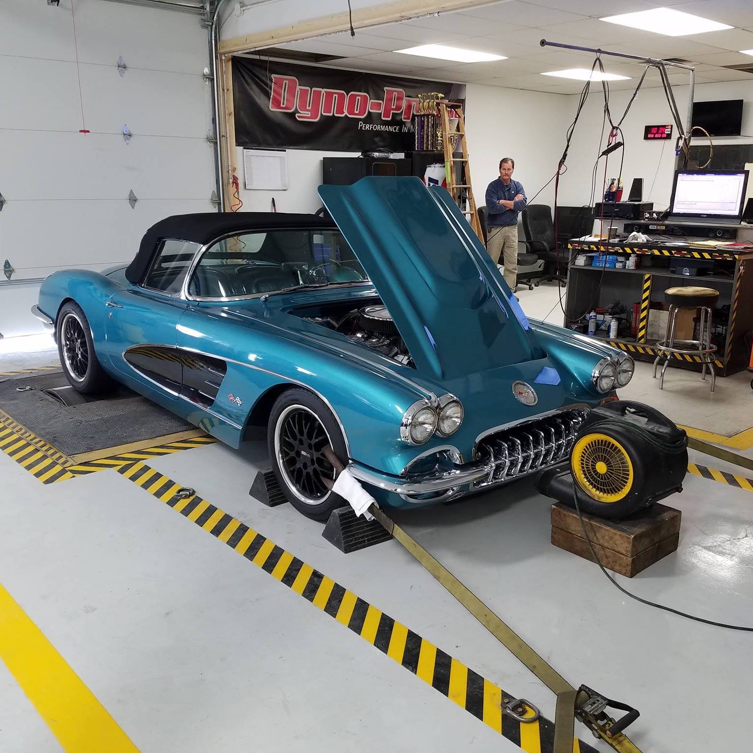 Dyno-Pro inc. - Troy Witthar prepairing his Nascar Pro-Truck on the ...
