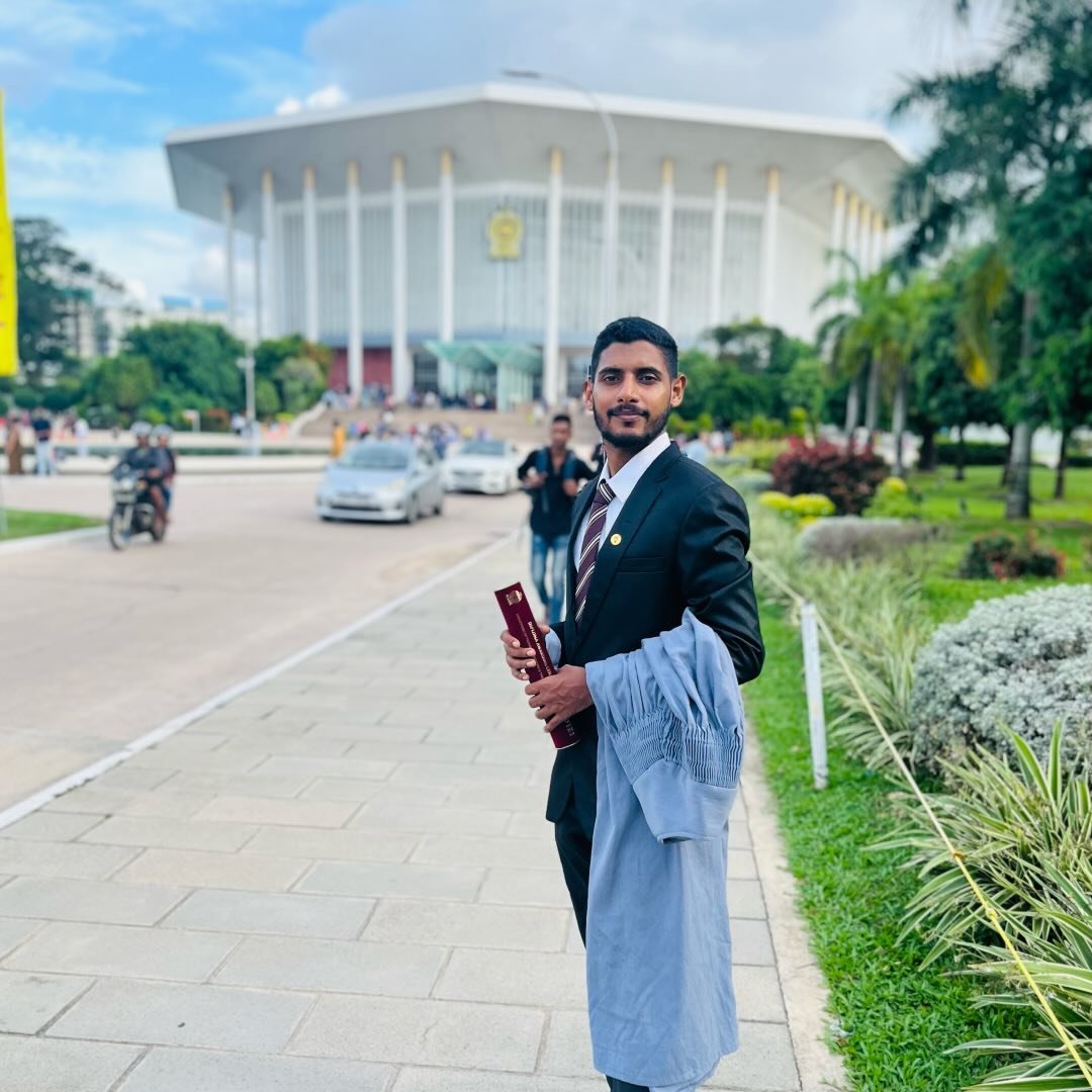 Abdul Razzak Fowzer