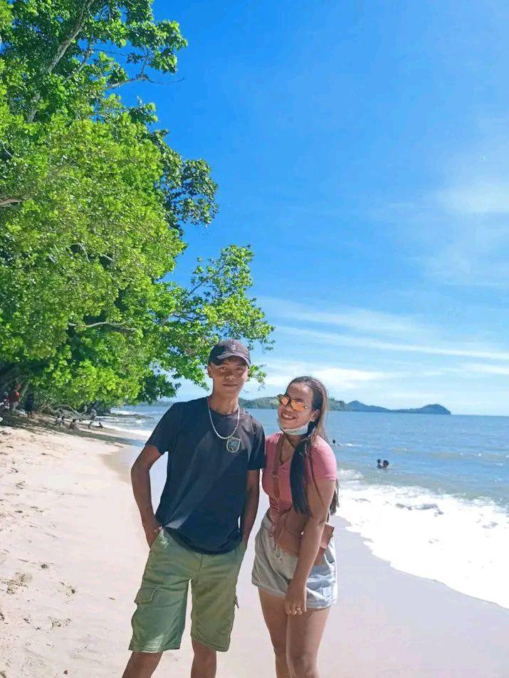 don't judge a book by it's cover # | Robert Sarpamones Tantoy