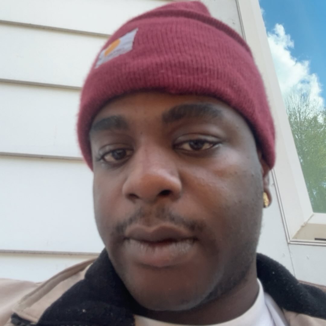 Blue - MAN MURDERED IN BIZARRE SHOOTING, FIRST OF NEW YEAR A man ...