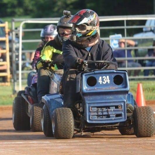 Lawn Mower Racing Builders | Hey everyone with a peerless 700 (740 ...
