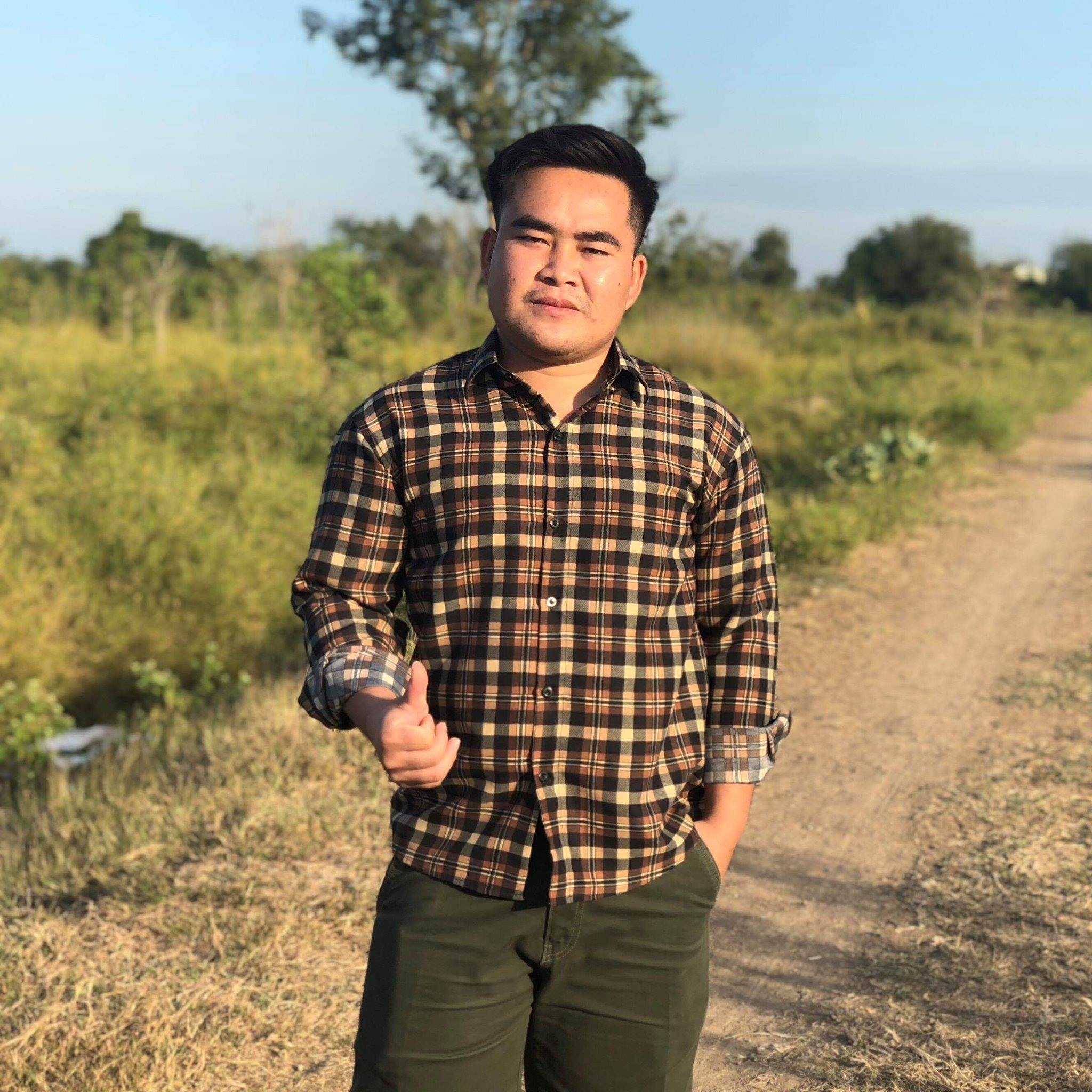 Piseth - ពិសិដ្ឋ