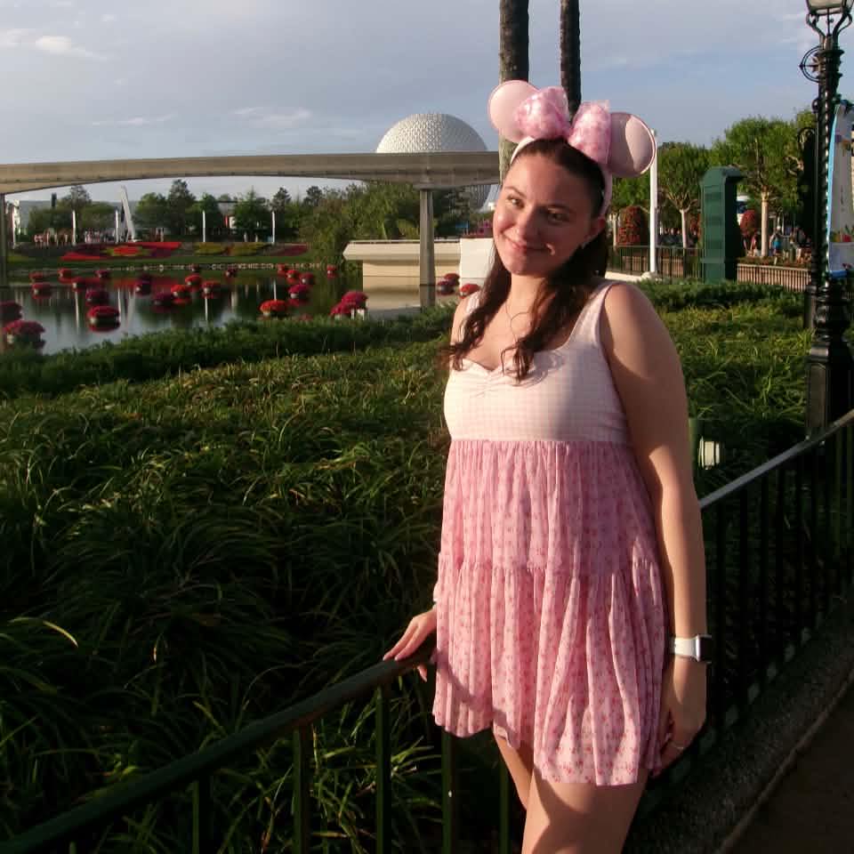 Disney College Program 2026 & 2027 °o° | Merch in epcot at Creations ...