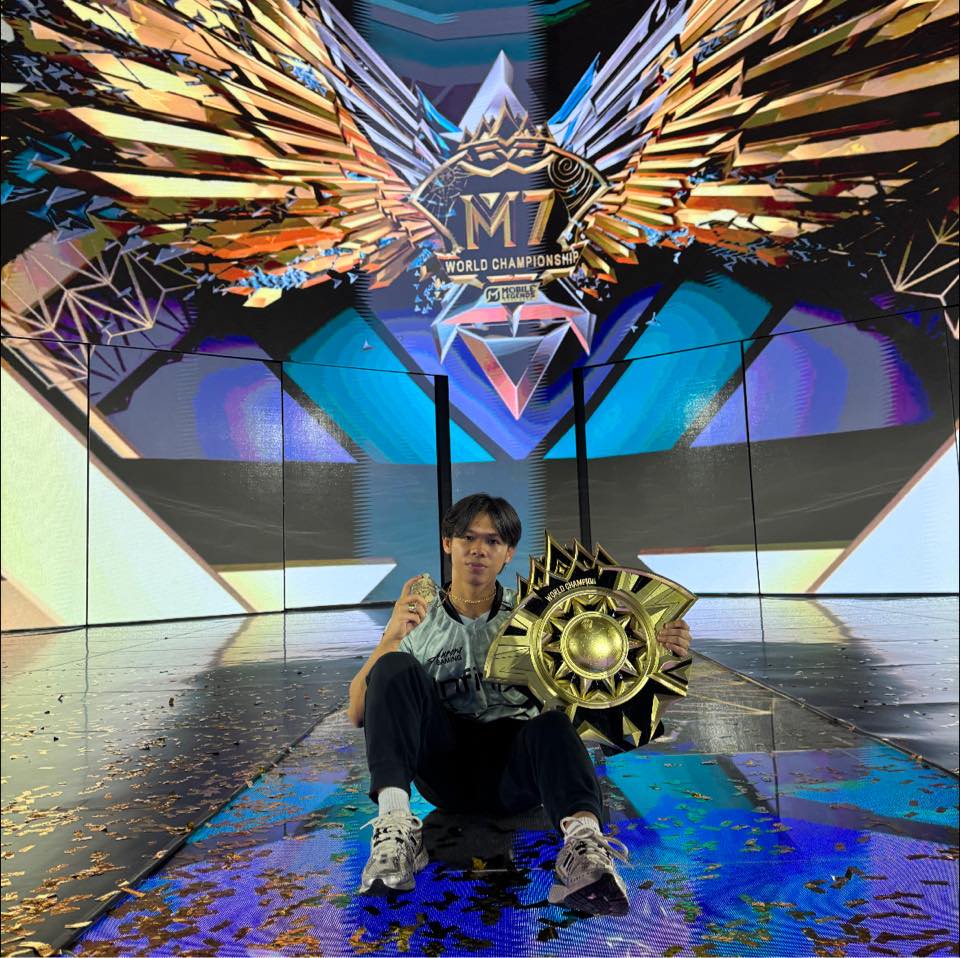 Dominic Del Mundo