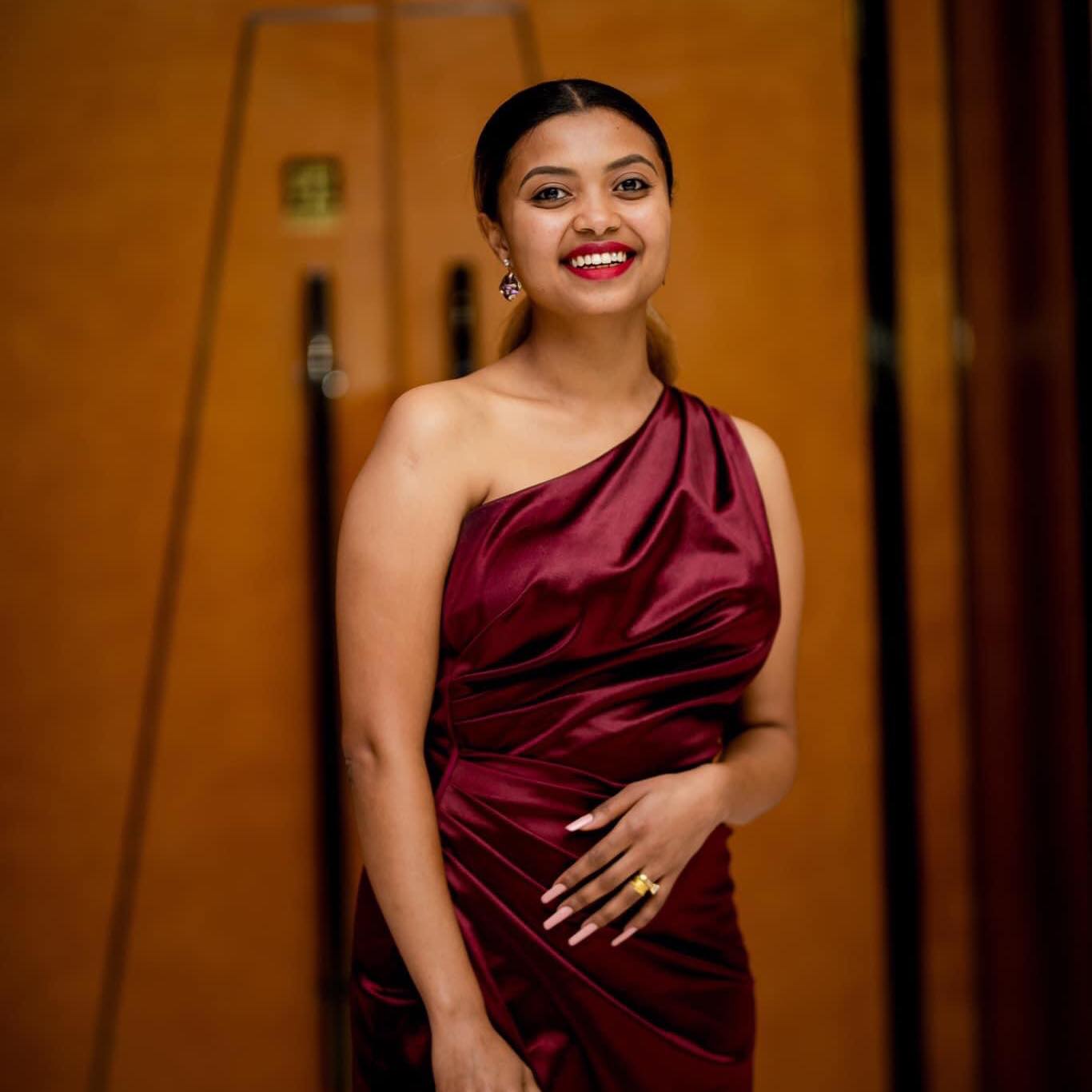 Lensa Daniel