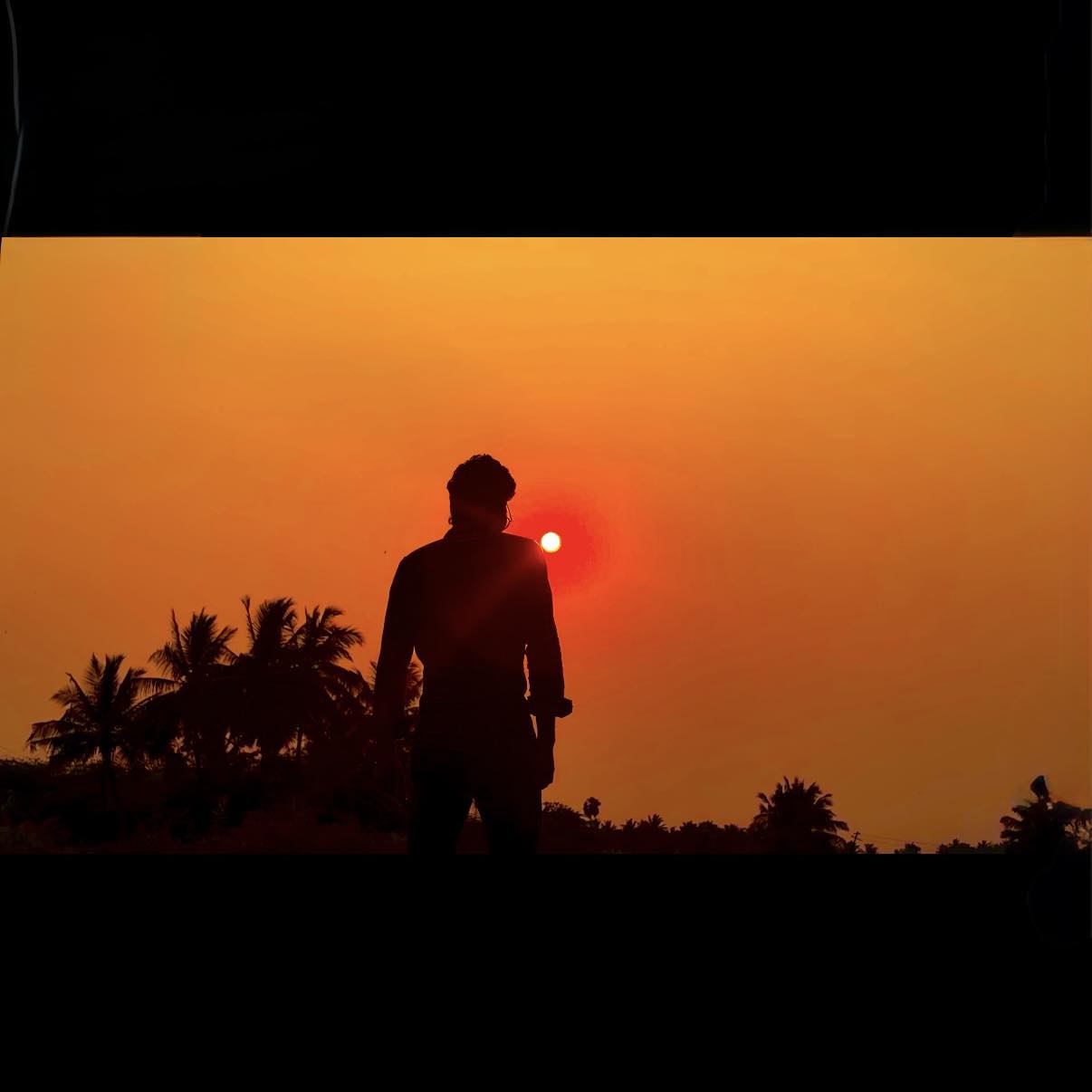 Ilakkiya kavithai🥰🦋🫶 Ilakkiya Kavithai” is a soulful Tamil melody from ...