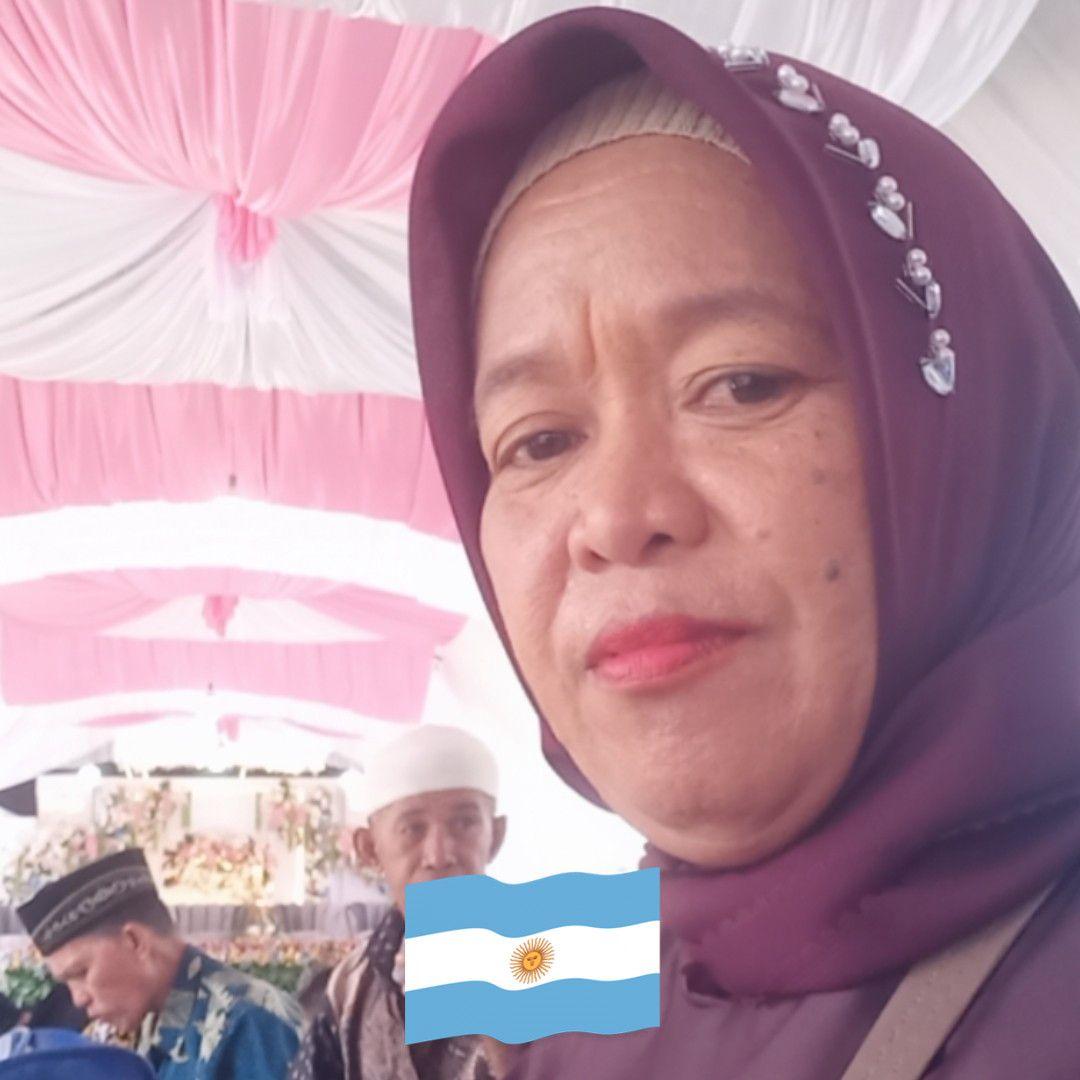 Jangan tunggu punya lebih untuk mulai berbagi, karena kebaikan bukan ...