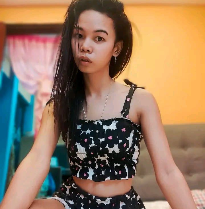 Yana Lee