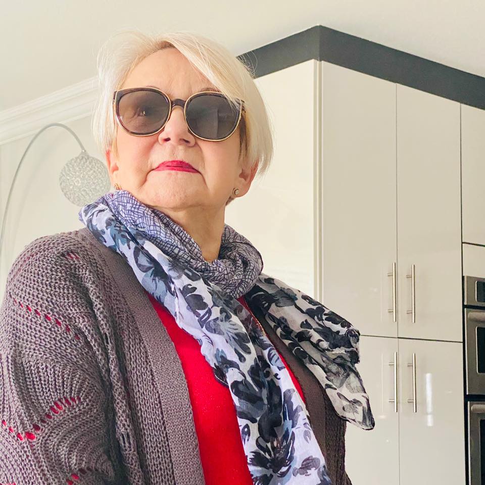 DIANA PARRANDERA HOY 22 DE AGOSTO ESPERANDO EL GRAN SALUDO DE LOS ...