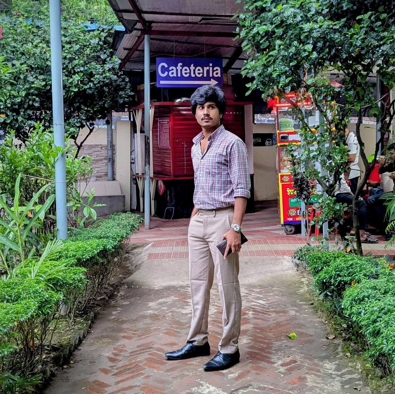 New journey! #Dhakacity #Motovlog #Gulshan #BaridharaDiplomaticZone ...