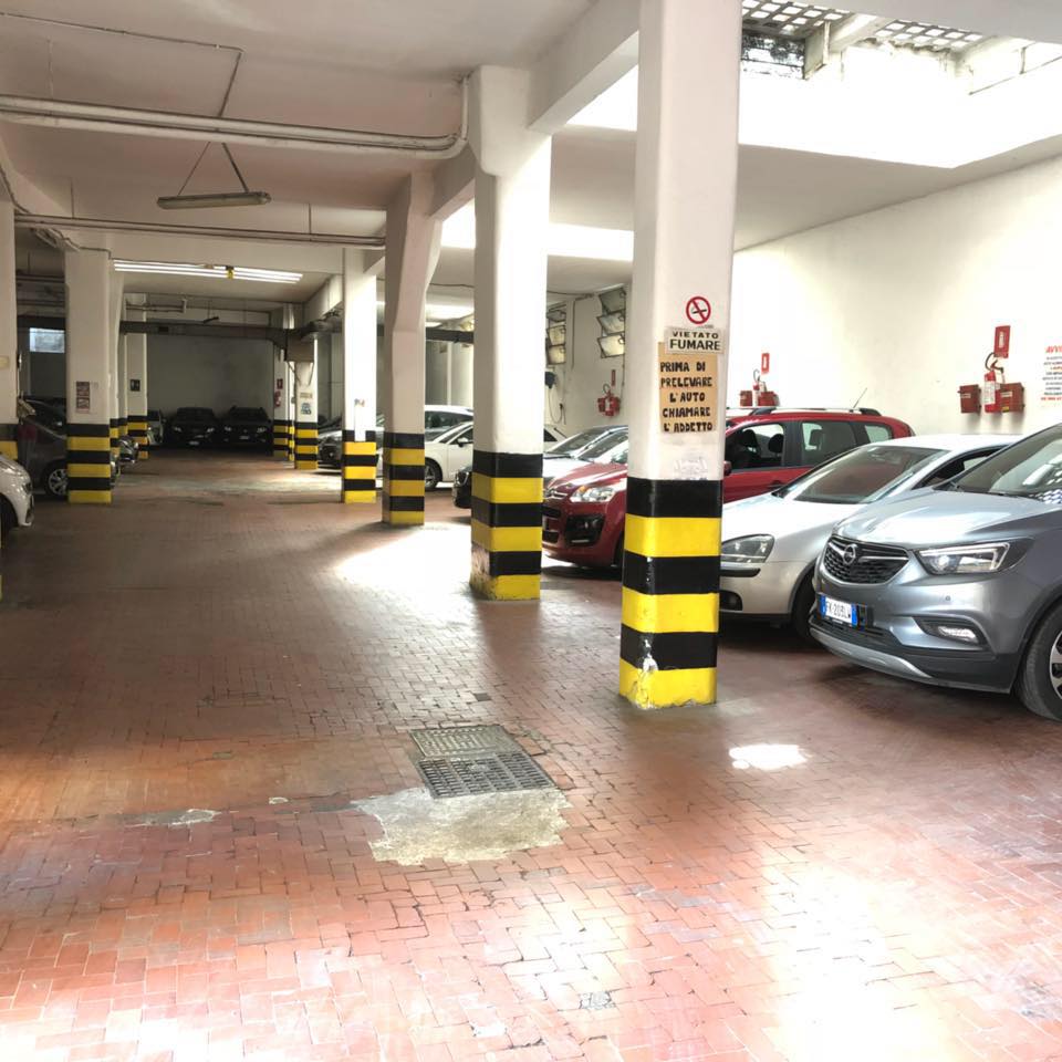garage-roma-livorno-rome