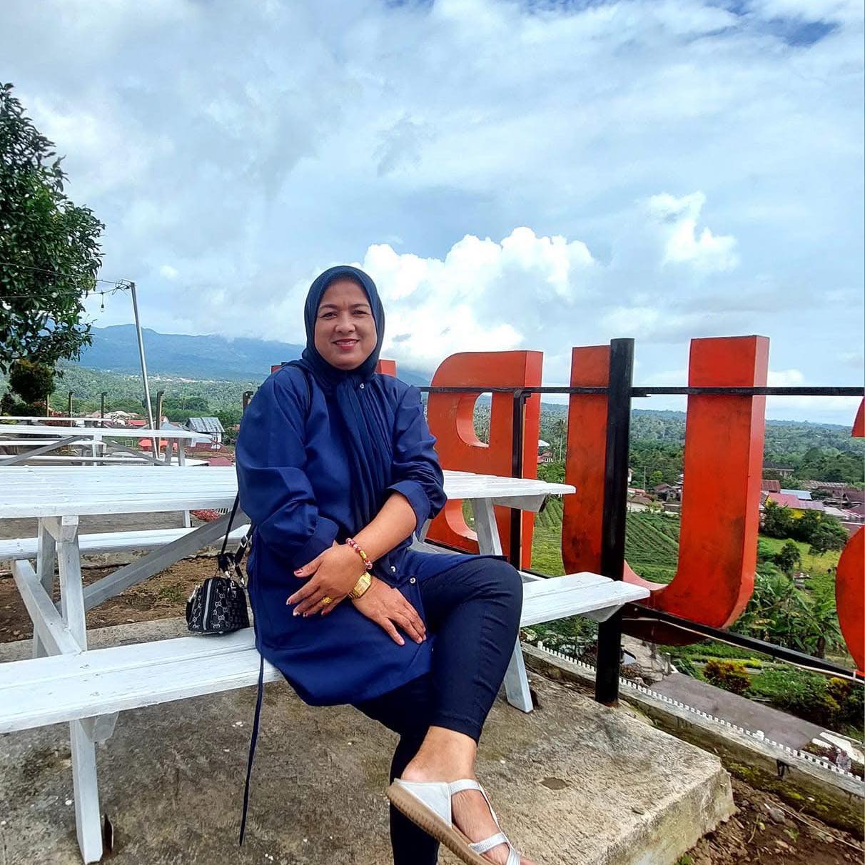 Ritual dikebon Ttp menjaga kebersamaan | Maria Hartina