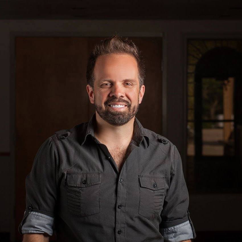 Pastor David Romero