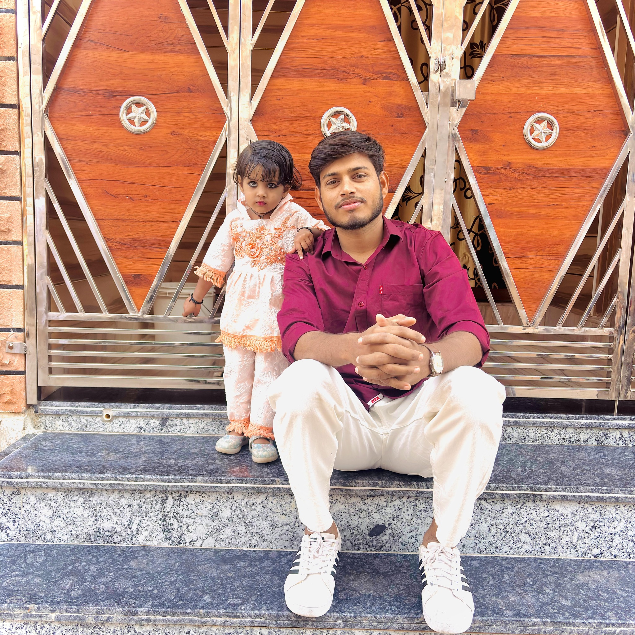 Raza Vlogs